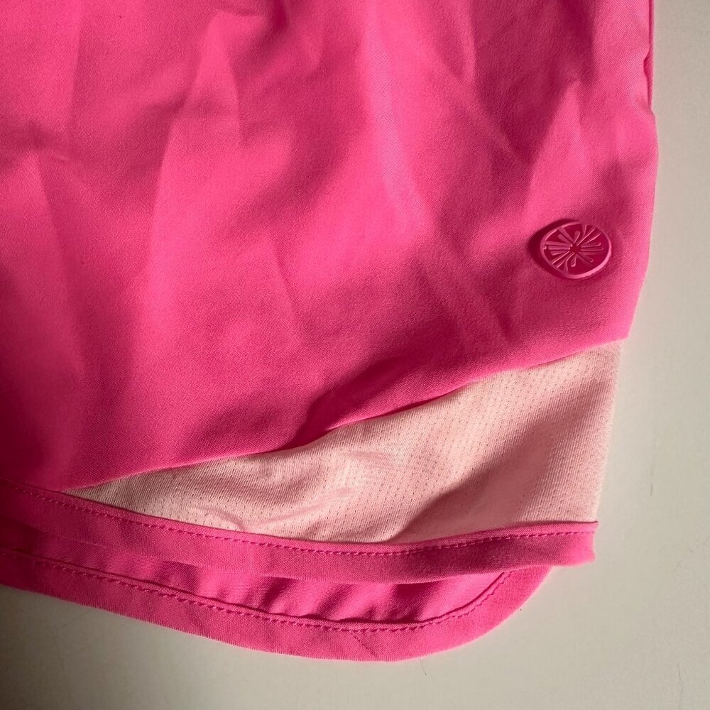 Lilly Pulitzer Luxletic Ocean Trail Short - Picture 3 of 9